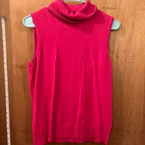 ❤️‍🔥❤️‍🔥Size M - Cable & Gauge - Hot Pink Sleeveless Turtleneck Sweater